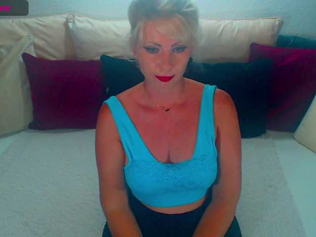 Alexin-McQueen live cam on BongaCams
