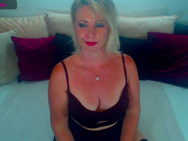 Alexin-McQueen live cam on BongaCams