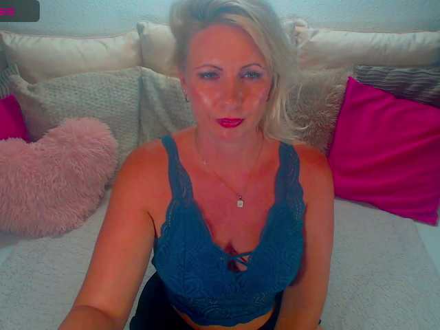 Alexin-McQueen live cam on BongaCams