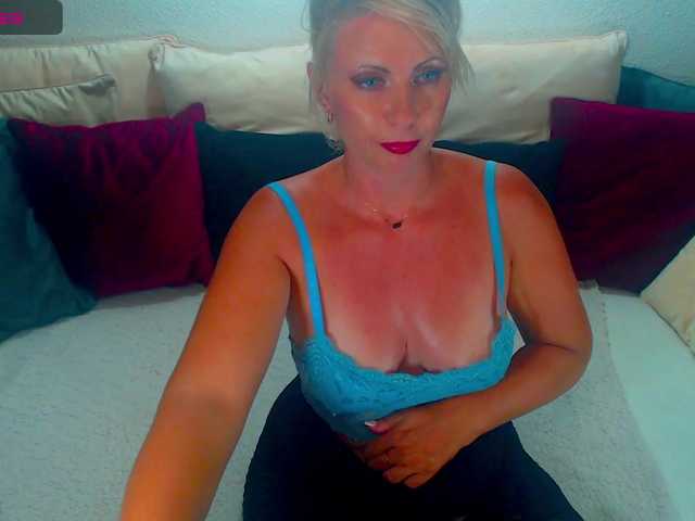 Alexin-McQueen live cam on BongaCams
