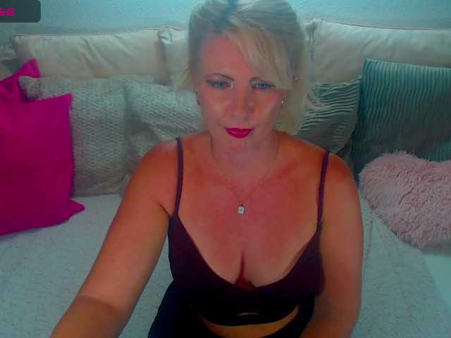 Alexin-McQueen live cam on BongaCams