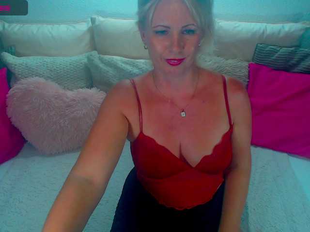 Alexin-McQueen live cam on BongaCams