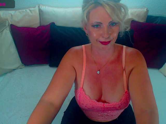 Alexin-McQueen live cam on BongaCams