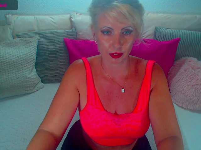 Alexin-McQueen live cam on BongaCams