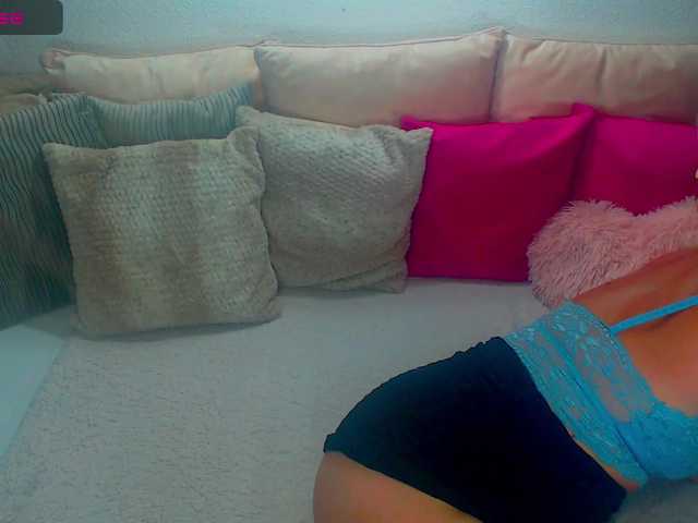 Alexin-McQueen live cam on BongaCams