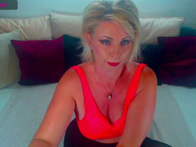 Alexin-McQueen live cam on BongaCams