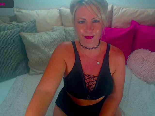 Alexin-McQueen webcam