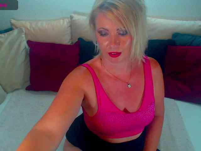 Alexin-McQueen Live Webcam on BongaCams