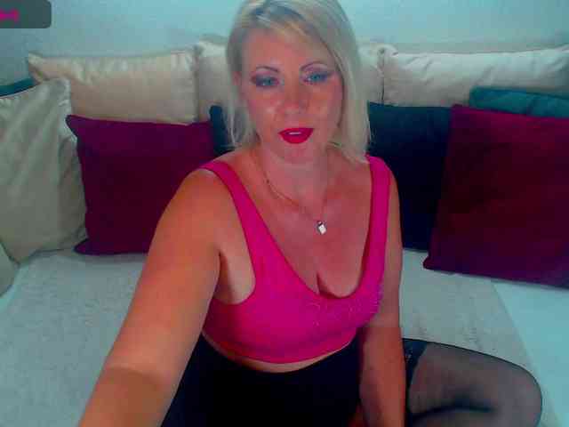 Alexin-McQueen Live Webcam on BongaCams