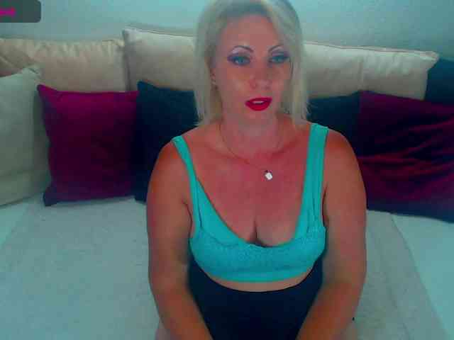 Alexin-McQueen Live Webcam on BongaCams