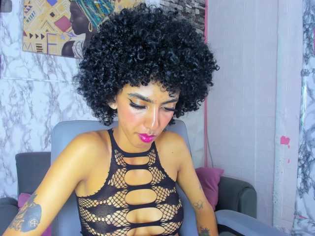 queencuarxxo live cam on BongaCams