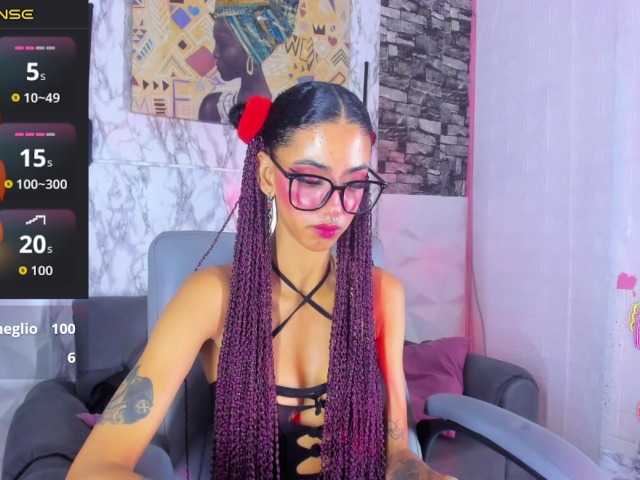 queencuarxxo, live now on BongaCams
