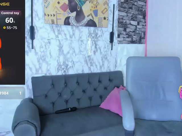 queencuarxxo live cam on BongaCams