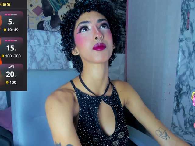 queencuarxxo live webcam show