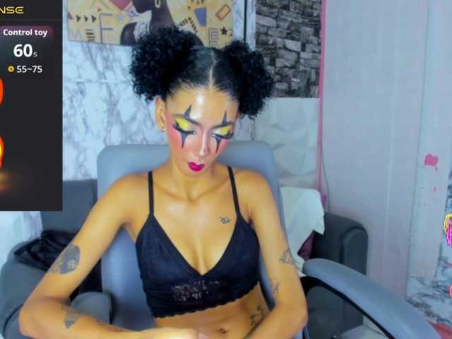 queencuarxxo live cam preview
