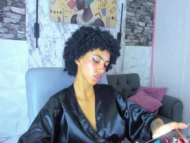 queencuarxxo live cam on BongaCams