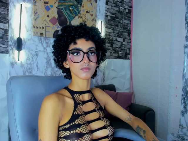 queencuarxxo live cam on BongaCams