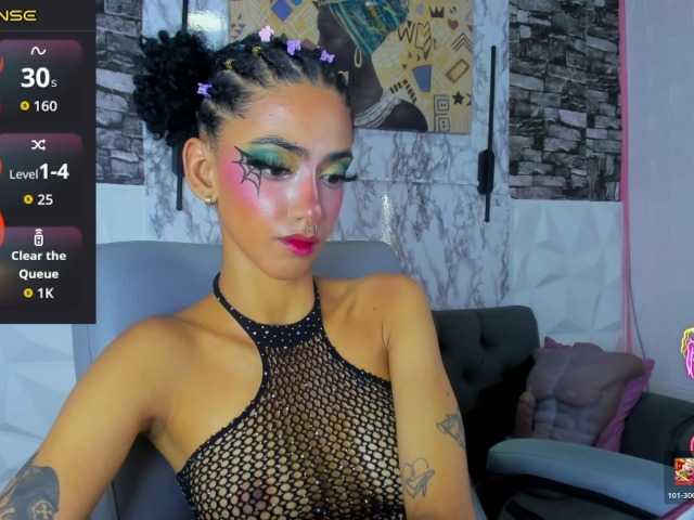 queencuarxxo, en vivo ahora en BongaCams