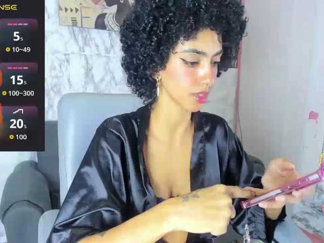 queencuarxxo live cam on BongaCams