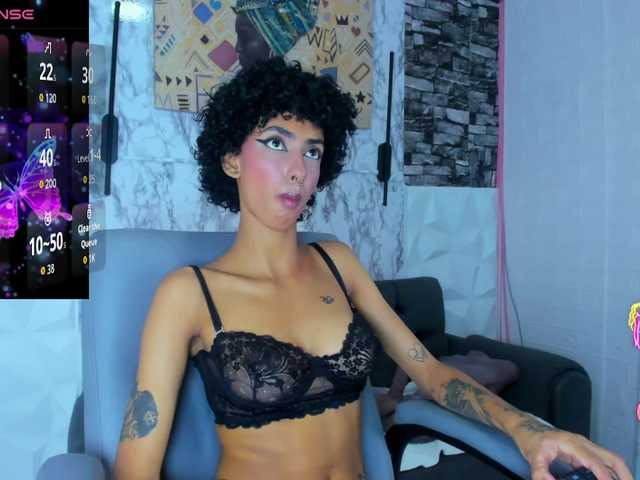 queencuarxxo live cam on BongaCams