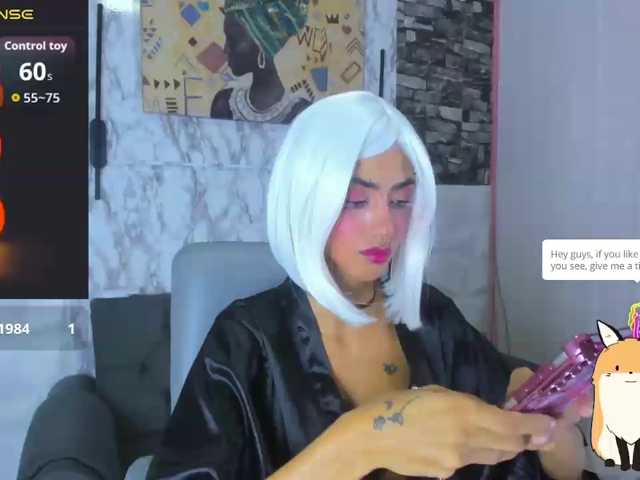 queencuarxxo live cam on BongaCams