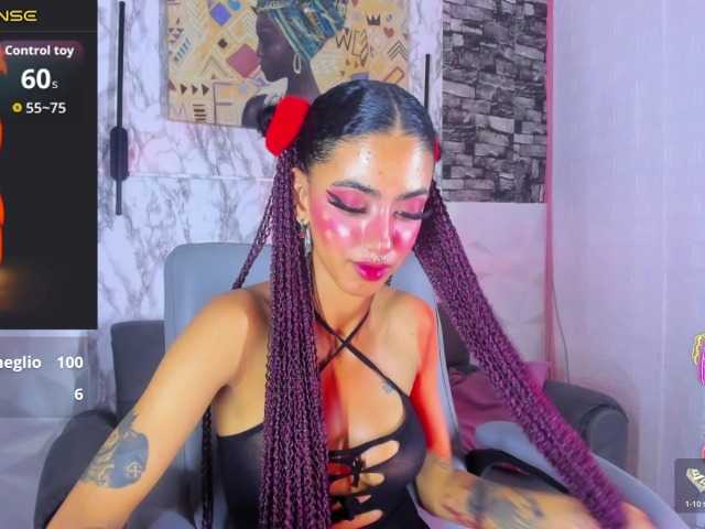 queencuarxxo, live now on BongaCams