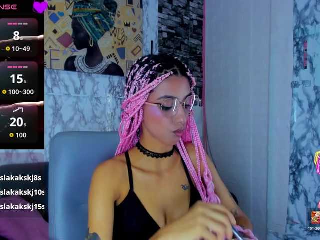 queencuarxxo's BongaCams show and profile