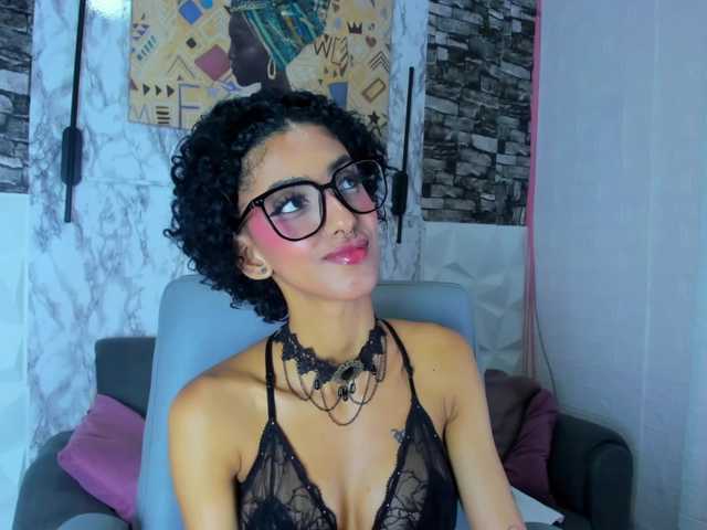 queencuarxxo live cam on BongaCams