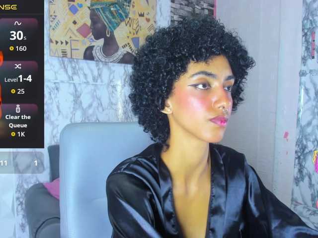 queencuarxxo live cam on BongaCams