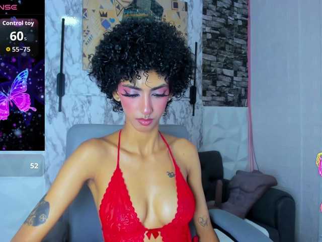 queencuarxxo live cam on BongaCams