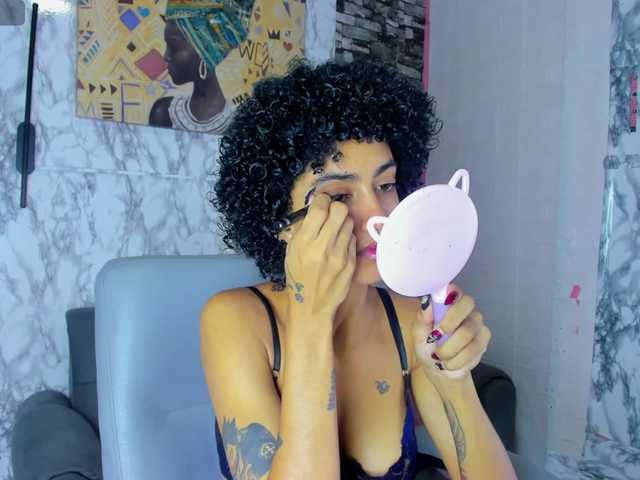 queencuarxxo live cam on BongaCams