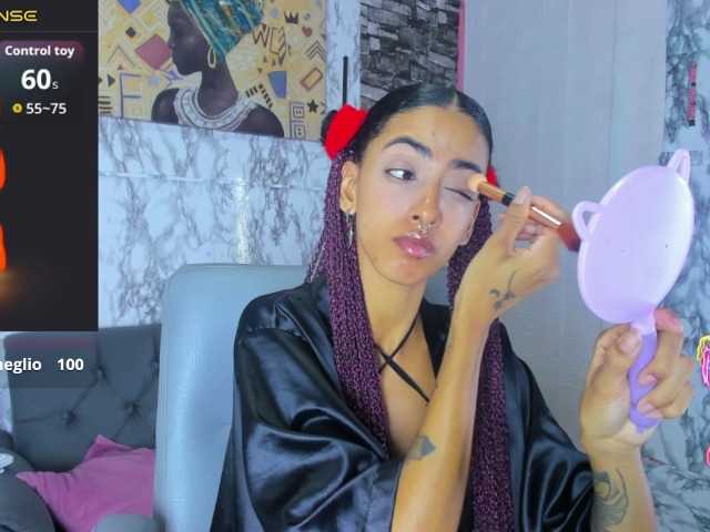 queencuarxxo, live now on BongaCams