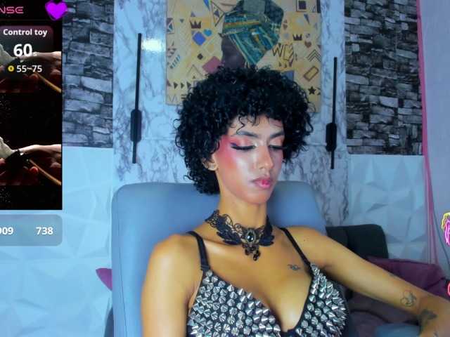 queencuarxxo live cam on BongaCams