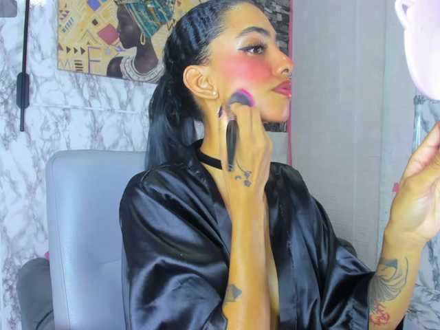 queencuarxxo live cam on BongaCams