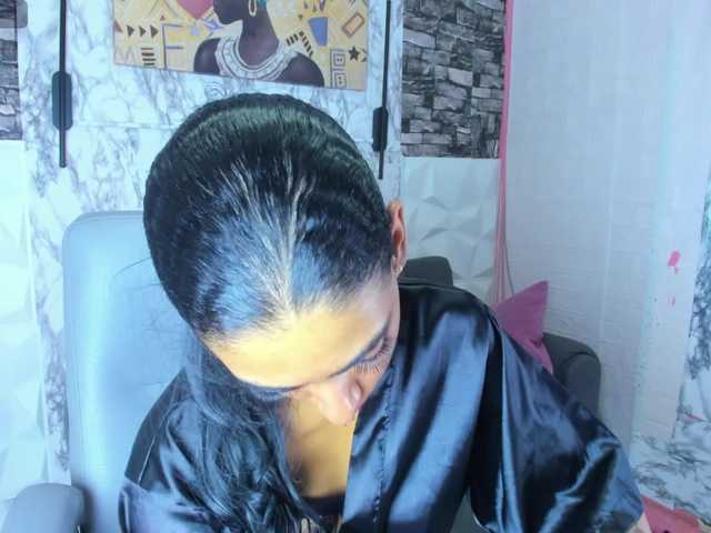 queencuarxxo live cam on BongaCams