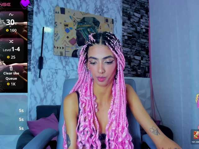 queencuarxxo's BongaCams show and profile