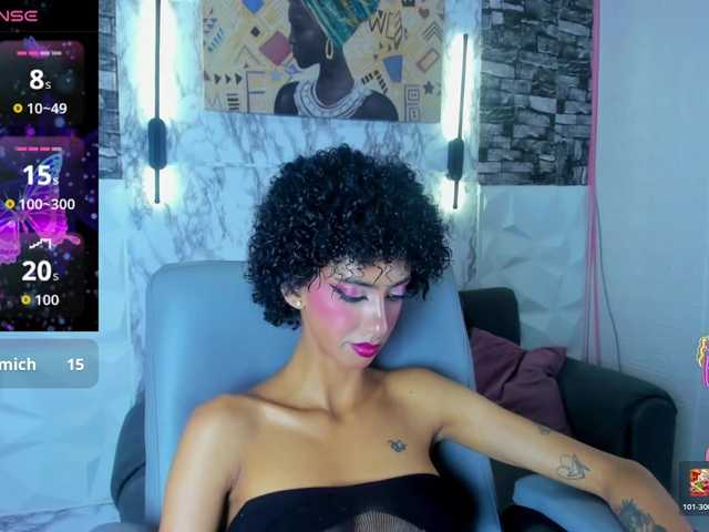 queencuarxxo live cam on BongaCams