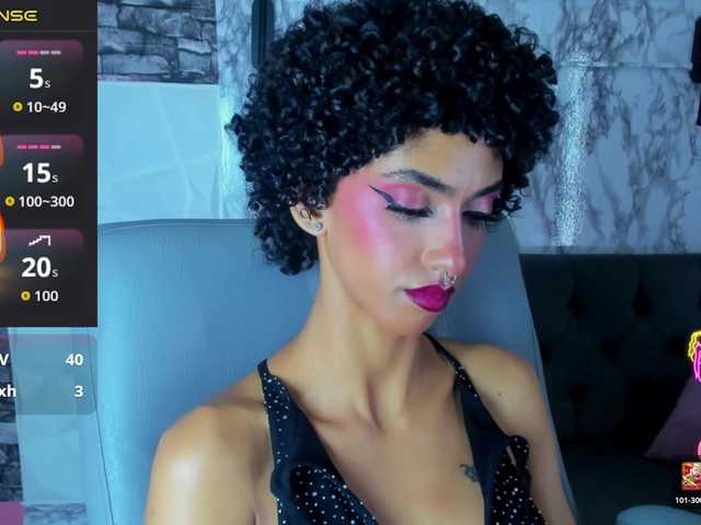 queencuarxxo live webcam show