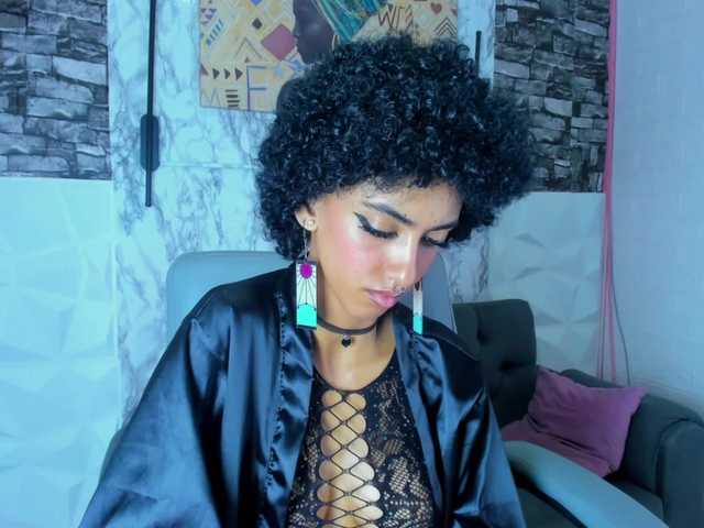 queencuarxxo live cam on BongaCams