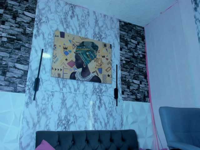 queencuarxxo live cam on BongaCams