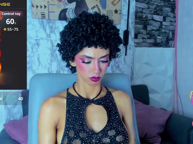 queencuarxxo live webcam show