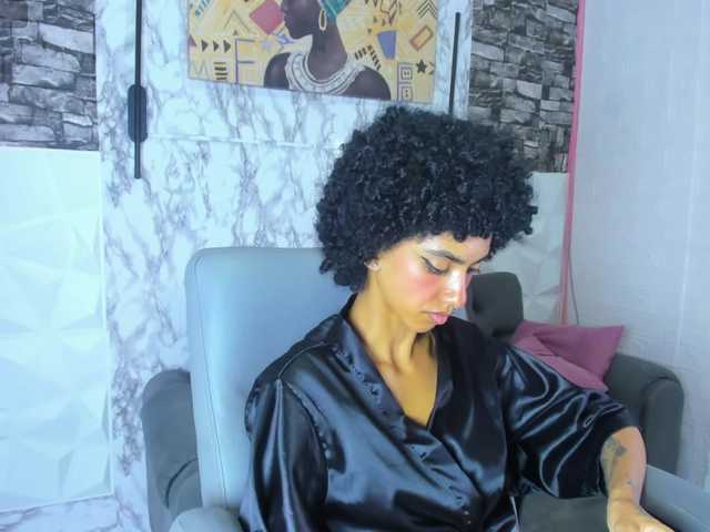 queencuarxxo live cam on BongaCams