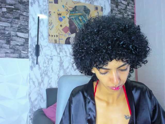 queencuarxxo live cam on BongaCams