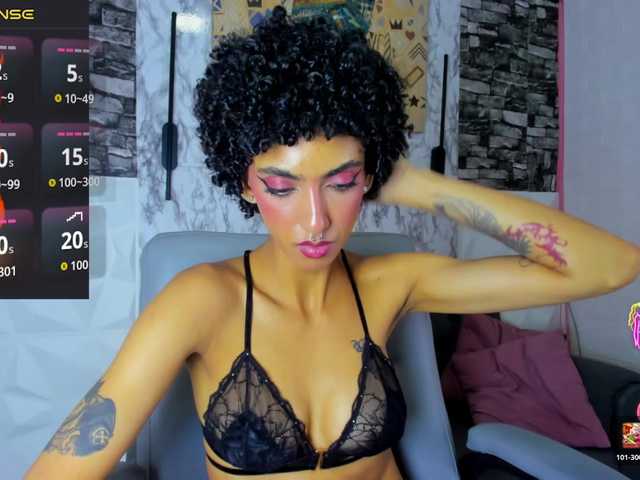 queencuarxxo live webcam show