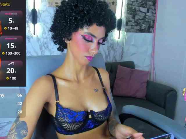 queencuarxxo webcam