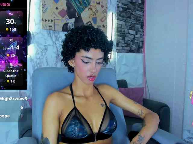 queencuarxxo webcam