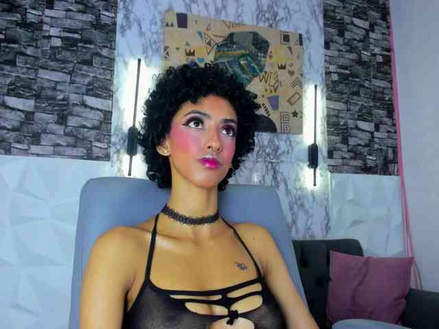 queencuarxxo webcam
