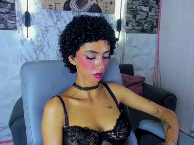 queencuarxxo webcam