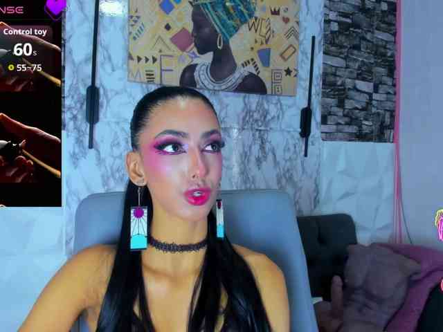 queencuarxxo webcam