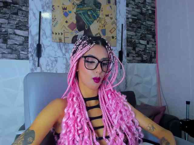 queencuarxxo webcam